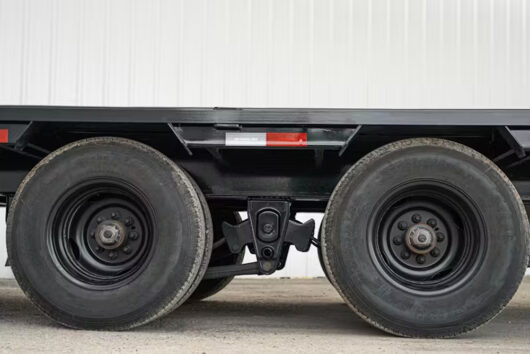 PJ Traileres 40'x102" Gooseneck Flatbed Trailer - Image 2