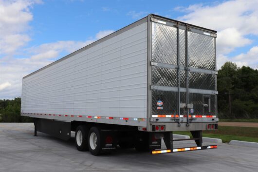 2018 Utility Reefer Trailer with Carrier 2500 Engine - 53 Ft - Image 3