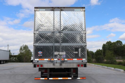 2018 Utility Reefer Trailer with Carrier 2500 Engine - 53 Ft - Image 2
