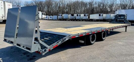 2024 DIAMOND C FMAX 212 40' HOTSHOT TRAILER - Image 2